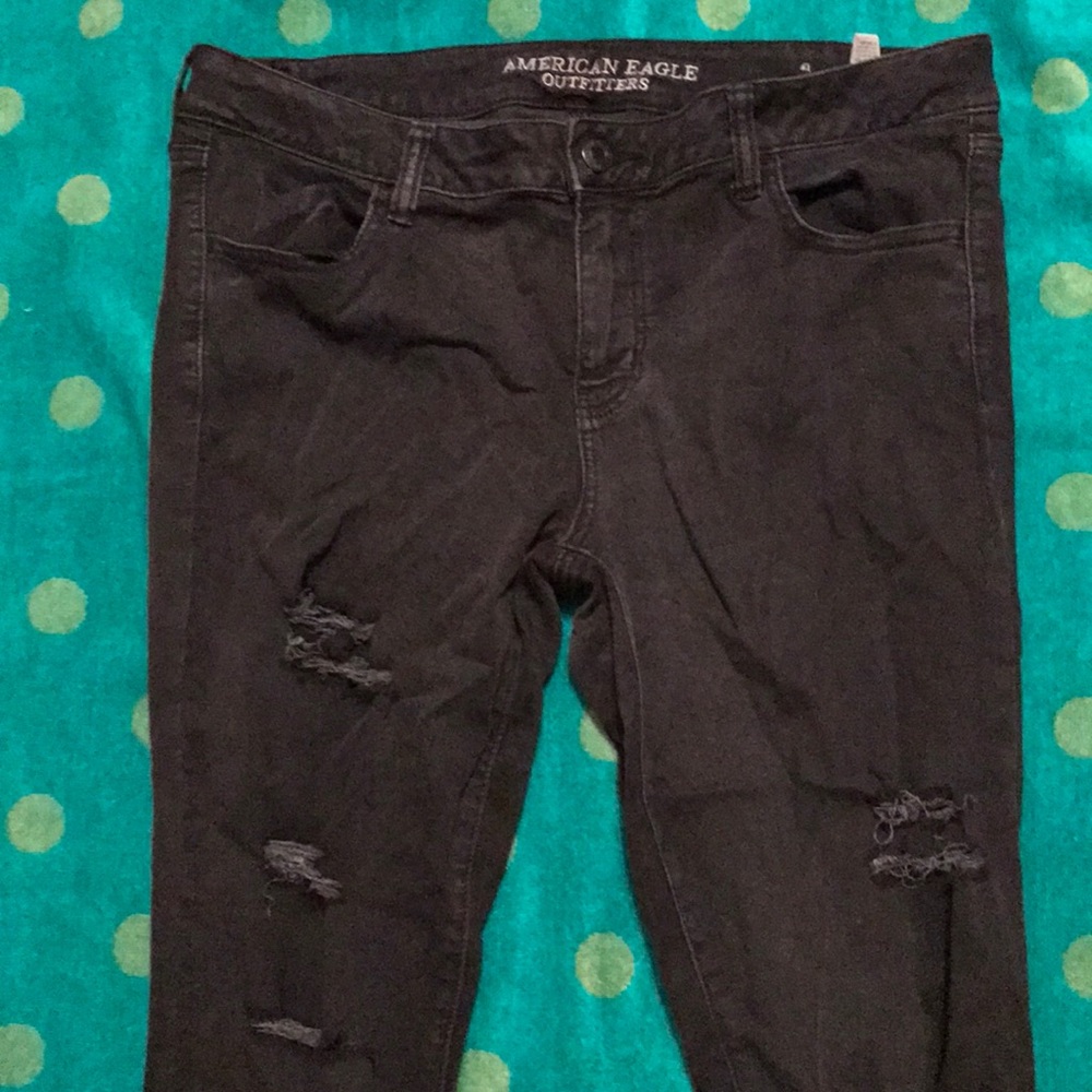 Ripped black jeggings (VERY JEAN LIKE)